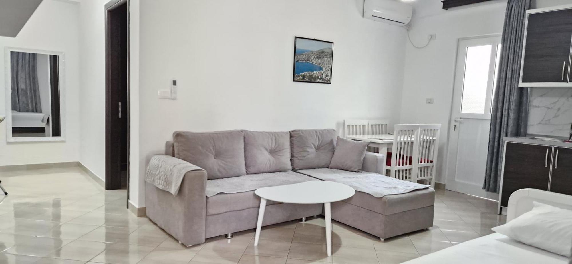 Sala Apartment's